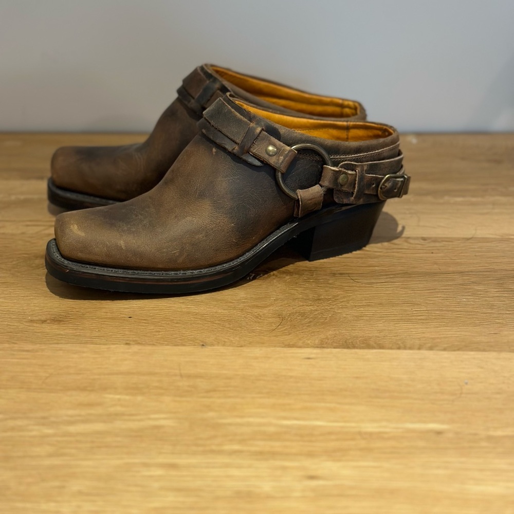 Frye Belted Harness Mule in Brown Oiled Leather Size 8 NWOB